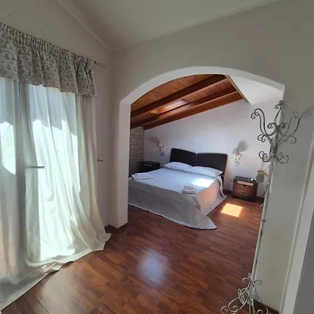 Residenza Di Campagna Anninnia * Olmedo